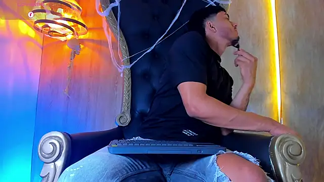 thaddeus king online show from October 2025 10:50:01 PM