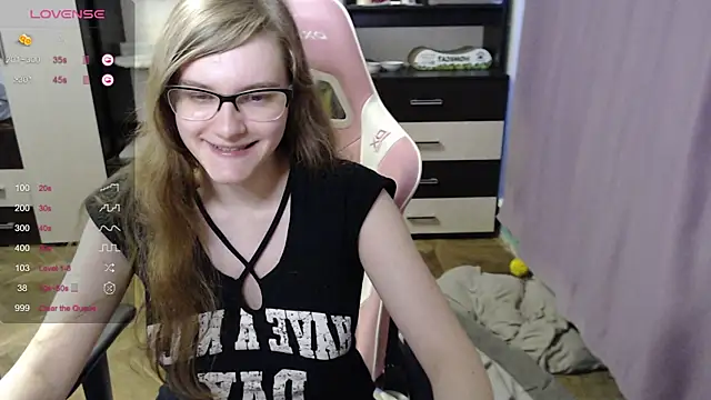 Tomato Tease online show from October 2025 02:07:02 PM