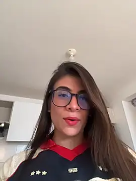 Snapshot of MariaIsabella8 chatting on June 2026 09:05:02 PM MariaIsabella8 online show from June 2026 09:05:02 PM