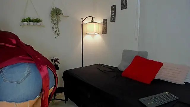 sara sweet9 online show from November 2025 07:24:02 PM