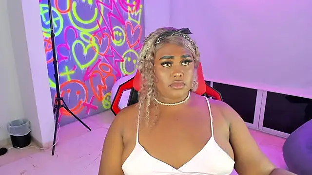 GEANNAROSE online show from January 2025 07:05:01 AM