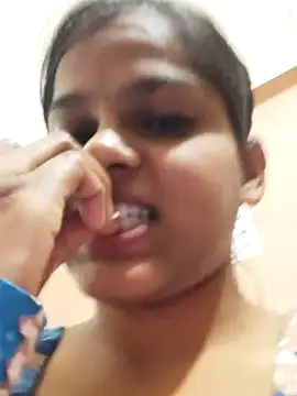 Snapshot of Rosy-Sharma chatting on March 2025 07:02:01 AM Rosy-Sharma online show from March 2025 07:02:01 AM