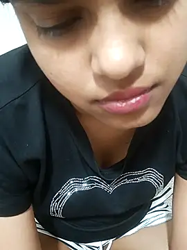 Snapshot of Rosy-Sharma chatting on March 2025 11:01:02 AM Rosy-Sharma online show from March 2025 11:01:02 AM