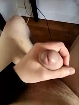 lovedoggy03 online show from March 2026 05:41:02 PM