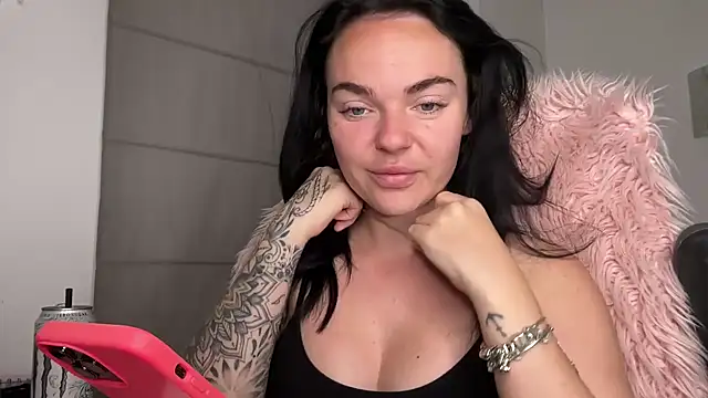 yorkshiregal online show from March 2025 05:36:01 AM