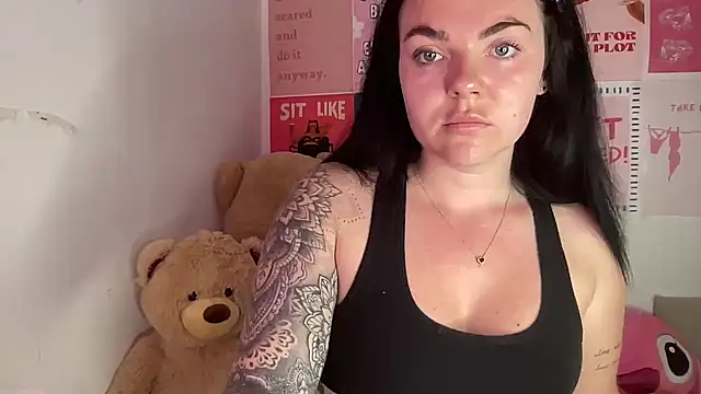 Snapshot of yorkshiregal chatting on May 2026 08:21:02 AM yorkshiregal online show from May 2026 08:21:02 AM