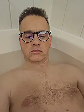 Hectorthyssen1 online show from January 2026 08:01:01 PM