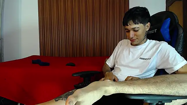 Snapshot of Zacktk7 chatting on December 2024 07:54:01 PM Zacktk7 online show from December 2024 07:54:01 PM