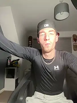 MikesWood21 online show from December 2024 11:29:02 PM