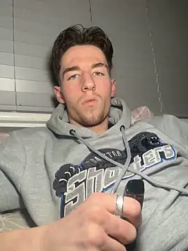 MikesWood21 online show from February 2025 01:02:01 AM