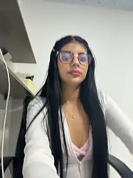 Baby Niels online show from November 2025 08:54:02 PM