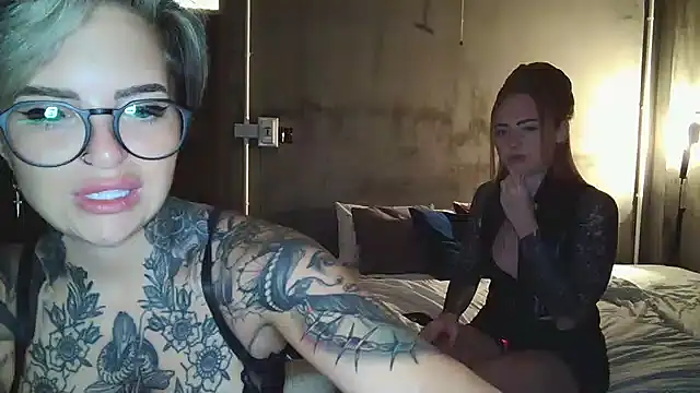 Alexandersonxo online show from February 2025 01:01:01 PM