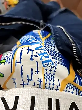 Snapshot of crrazy_boy1_ chatting on October 2025 06:31:01 AM crrazy boy1 online show from October 2025 06:31:01 AM