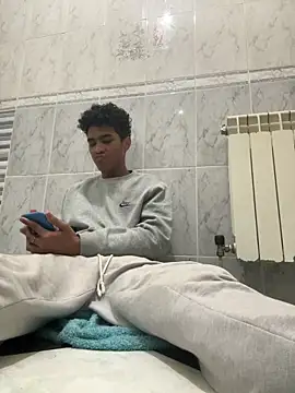 Ryan-hot online show from December 2025 10:15:02 PM