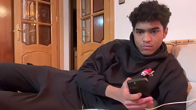 Ryan-hot online show from December 2025 08:05:02 PM