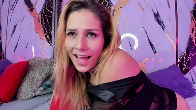 Snapshot of sophiee_evanss_ chatting on December 2024 09:48:02 AM sophiee evanss online show from December 2024 09:48:02 AM