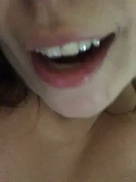 Snapshot of paulette_karim1 chatting on February 2025 10:54:01 PM paulette karim1 online show from February 2025 10:54:01 PM