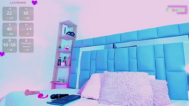 vivianne scott online show from February 2025 12:01:02 PM