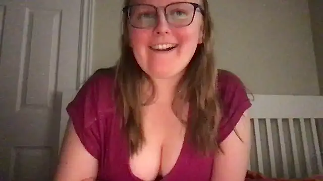 Snapshot of lexie_lilacs chatting on January 2025 02:01:01 AM lexie lilacs online show from January 2025 02:01:01 AM