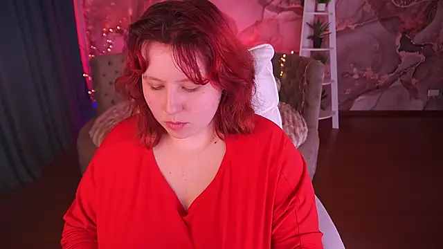 Snapshot of LiliyaMoon chatting on November 2025 07:41:02 AM LiliyaMoon online show from November 2025 07:41:02 AM