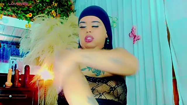 nauthyvalentina online show from March 2026 09:51:01 PM