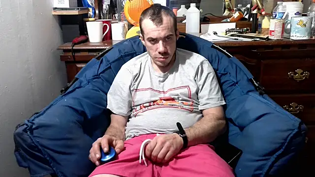 Snapshot of ScubaStevex chatting on February 2025 10:51:02 PM ScubaStevex online show from February 2025 10:51:02 PM