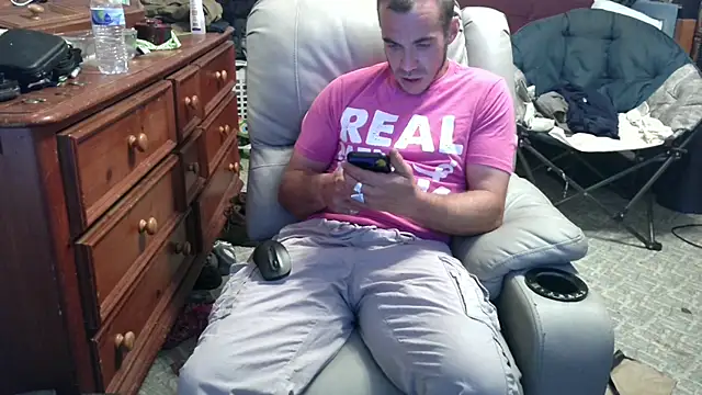 Snapshot of ScubaStevex chatting on September 2025 02:39:02 AM ScubaStevex online show from September 2025 02:39:02 AM