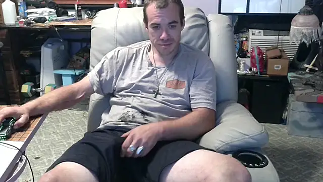 Snapshot of ScubaStevex chatting on October 2025 02:45:01 AM ScubaStevex online show from October 2025 02:45:01 AM