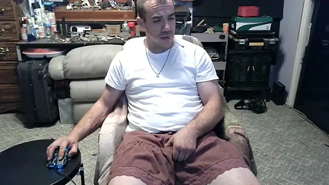 ScubaStevex online show from November 2025 07:49:02 PM