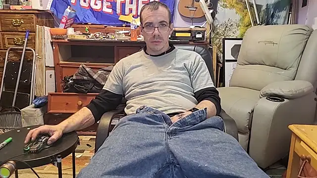 ScubaStevex online show from February 2026 10:08:01 PM