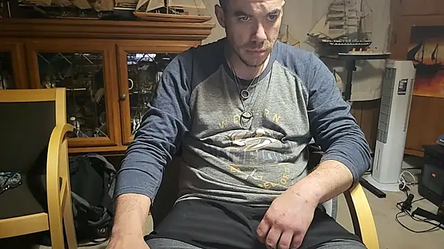 ScubaStevex online show from April 2026 06:56:02 AM