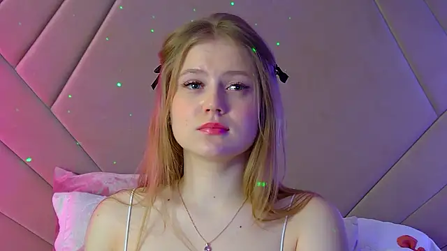 SelinSwarovski online show from February 2025 11:56:02 PM