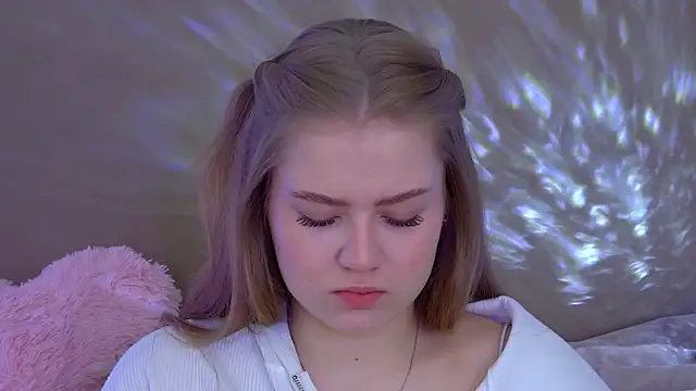 SelinSwarovski online show from October 2025 06:05:02 PM