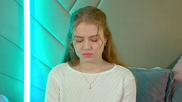 SelinSwarovski online show from March 2026 03:47:01 PM