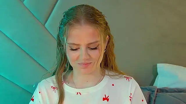 SelinSwarovski online show from March 2026 04:46:02 PM