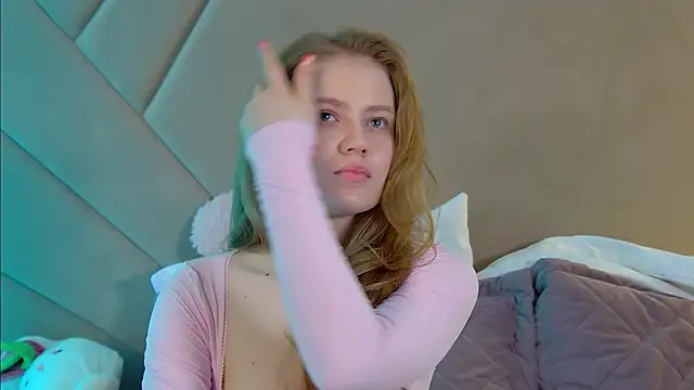 SelinSwarovski online show from March 2026 04:30:02 PM