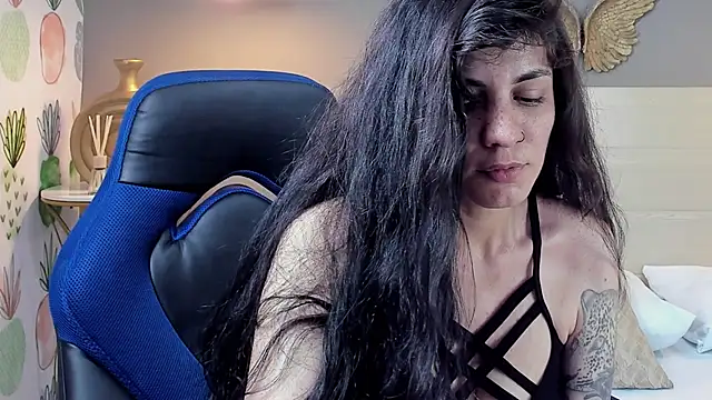 Snapshot of elissa_iris chatting on December 2024 07:18:02 PM elissa iris online show from December 2024 07:18:02 PM