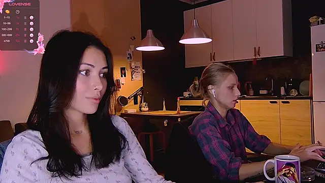 KatiKate online show from October 2025 04:15:02 PM