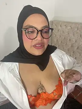 Snapshot of Mistyboobs chatting on October 2025 10:38:01 AM Mistyboobs online show from October 2025 10:38:01 AM