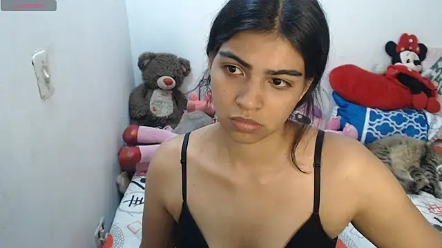 Snapshot of Pocahontas_Princess_ chatting on July 2026 11:18:01 PM Pocahontas Princess online show from July 2026 11:18:01 PM