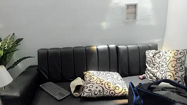 Mia petite01 online show from November 2025 10:48:02 PM