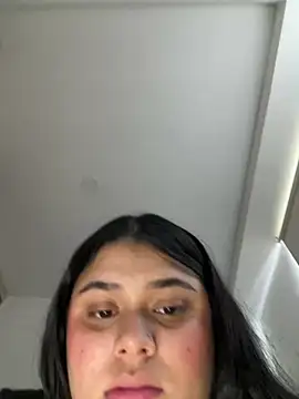 alissonfernandez  online show from February 2025 07:16:02 PM