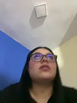 alissonfernandez  online show from February 2026 01:17:01 AM