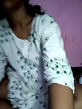 Snapshot of Villageammu18 chatting on April 2026 05:39:01 PM Villageammu18 online show from April 2026 05:39:01 PM