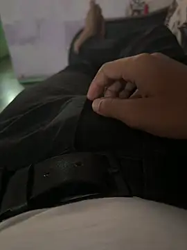 Snapshot of Desiboy___21 chatting on February 2025 10:35:01 AM Desiboy   21 online show from February 2025 10:35:01 AM