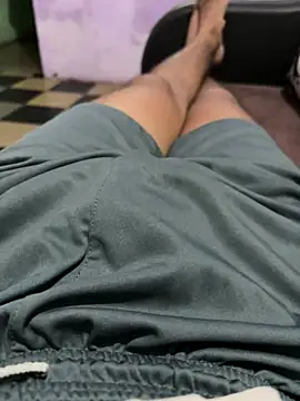 Snapshot of Desiboy___21 chatting on March 2025 05:18:01 PM Desiboy   21 online show from March 2025 05:18:01 PM