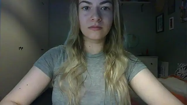 Snapshot of ROSIEx_sweet chatting on June 2026 07:07:01 AM ROSIEx sweet online show from June 2026 07:07:01 AM