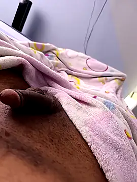 Snapshot of Dalan2317 chatting on December 2024 04:58:01 PM Dalan2317 online show from December 2024 04:58:01 PM