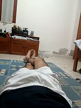 Snapshot of Loytder chatting on March 2026 03:45:02 AM Loytder online show from March 2026 03:45:02 AM