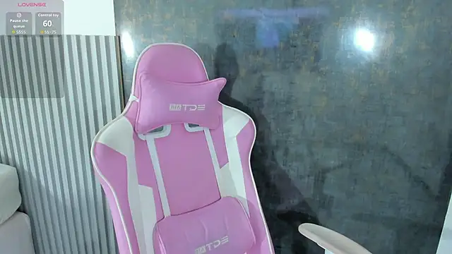 lana boomer online show from March 2026 08:25:01 PM